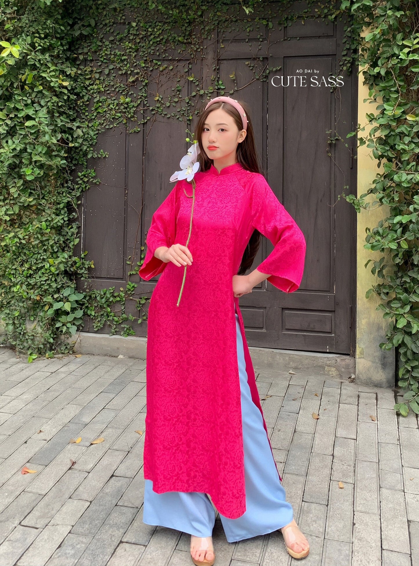 High Collar Shifted Gam Ao Dai Set