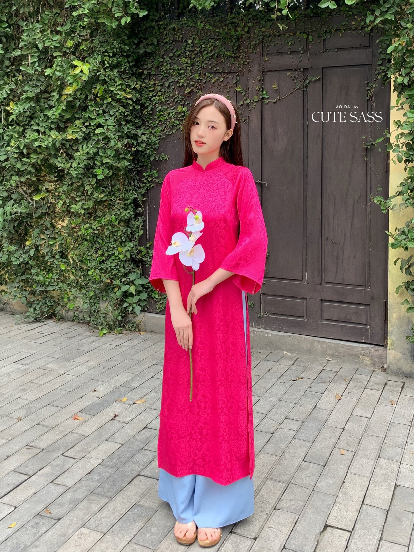 High Collar Shifted Gam Ao Dai Set