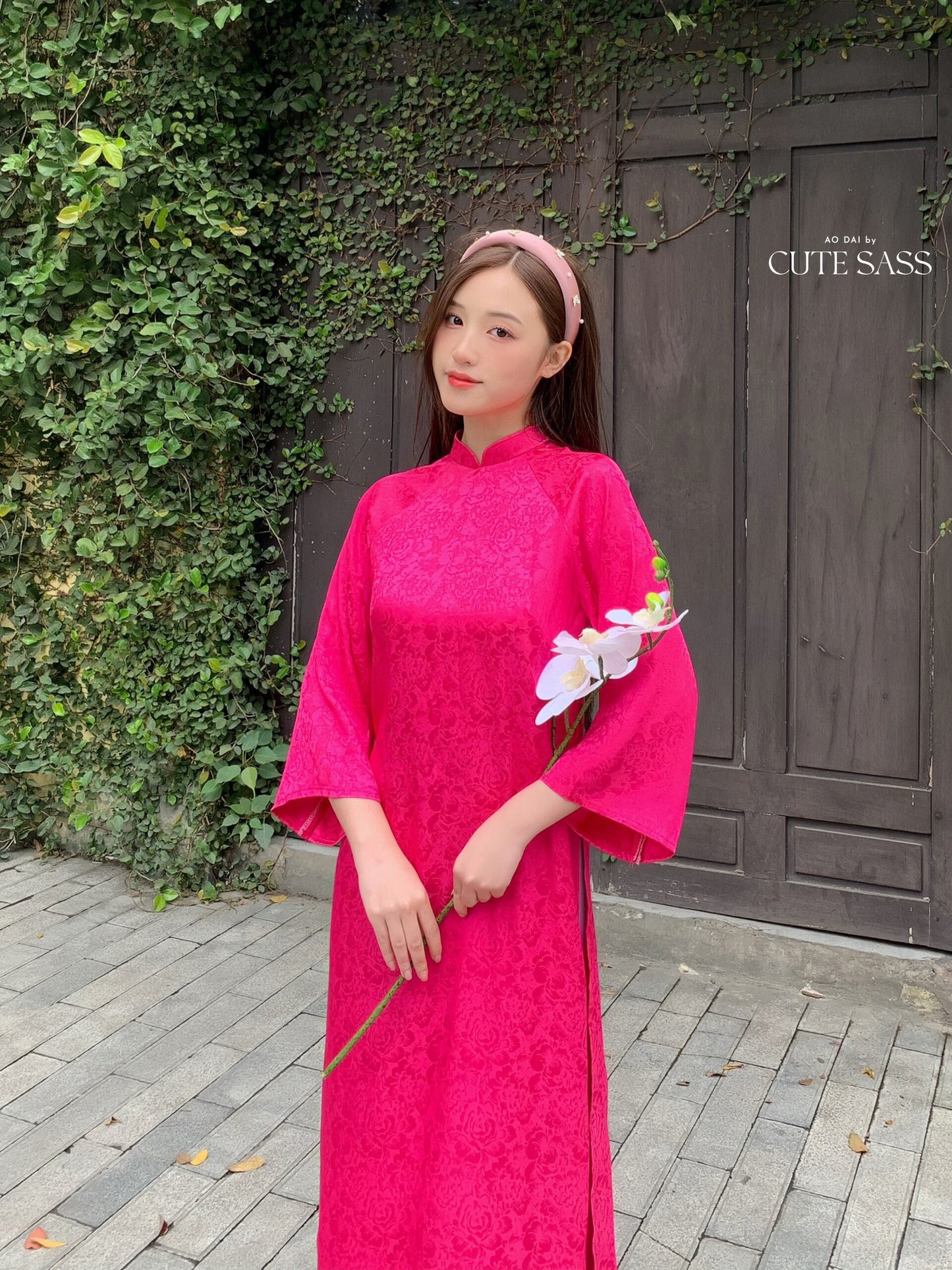 High Collar Shifted Gam Ao Dai Set