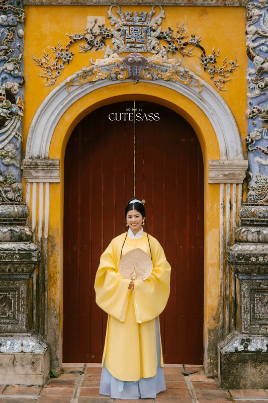 Ao Vien Linh Yellow - Round-Collared Robe