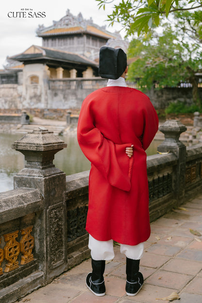 Ao Vien Linh Red - Round-Collared Robe