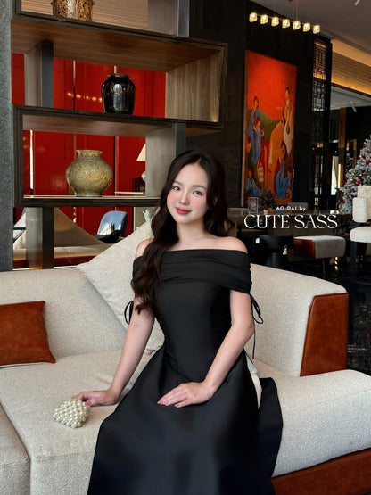 Linh Vy - Aura Black Off the Shoulder Ao Dai Top Only, No Pants 1B