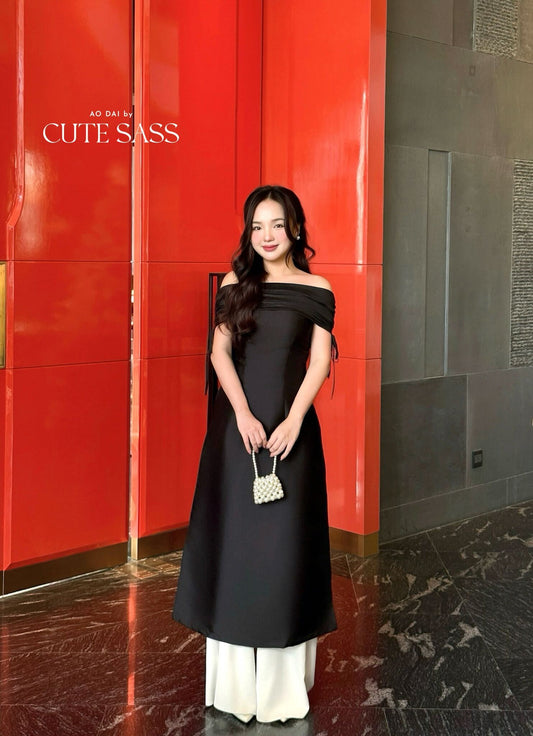 Linh Vy - Aura Black Off the Shoulder Ao Dai Top Only, No Pants 1B