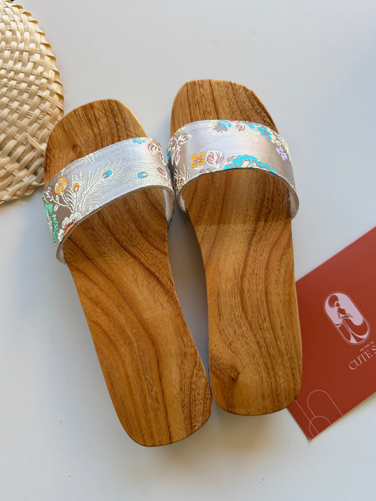 Wooden Silk Heel Slippers | Ao Dai Accessory