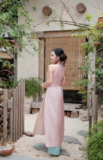 Pink Silk Sleveless Yem-Inspired Ao Dai Top Only, No Pants