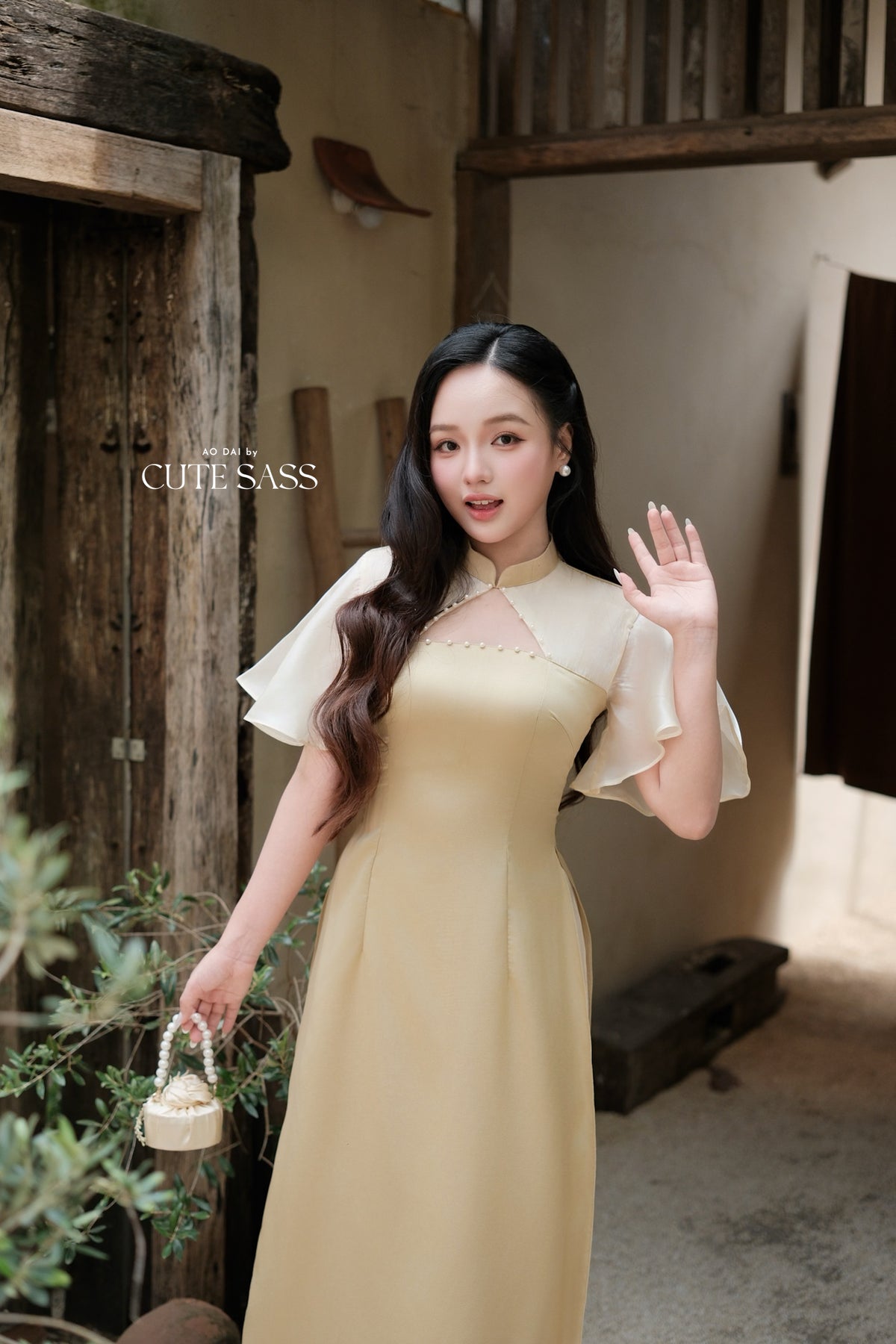 Green Pearl Neckline Sheer Wing Sleeves Ao Dai Top Only (NO PANTS)