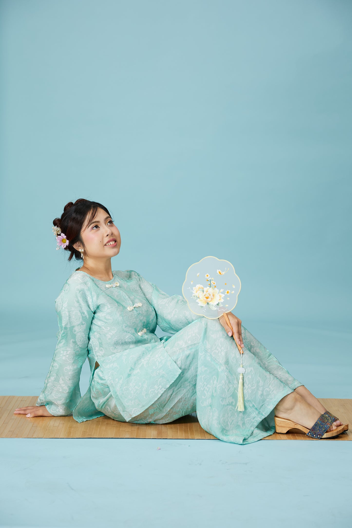 Vân - Teal Bow Knot Round Collar Bà Ba Top Only, No Pants