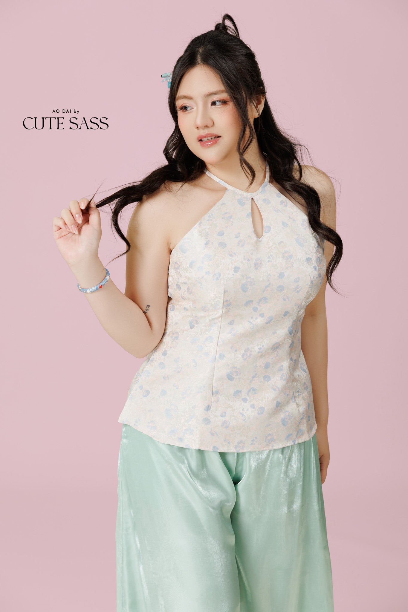 Vân - Muse Pink and Blue Flower Buds Yem Inspired Top Only, No Pants