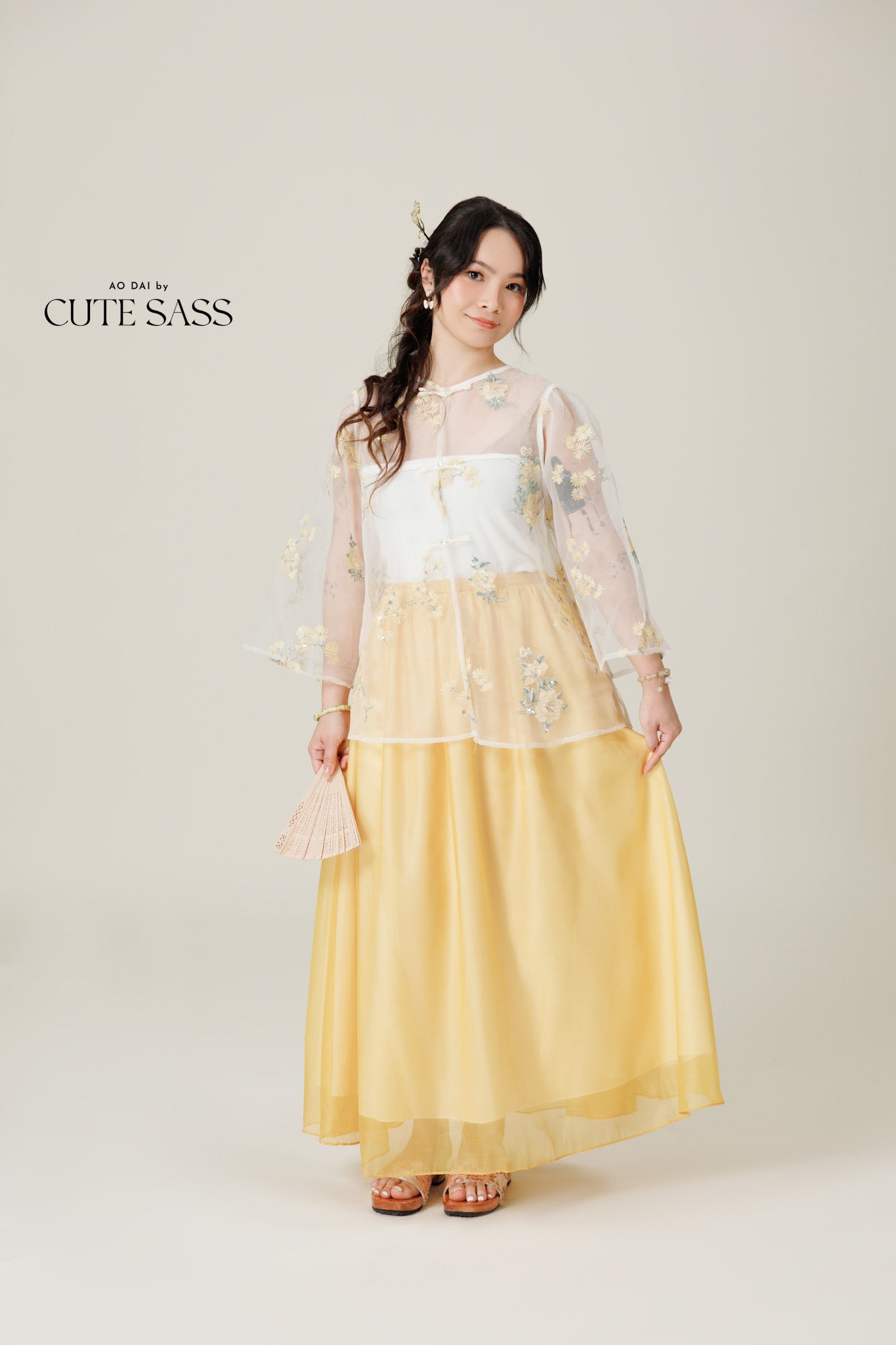 Vân - Daisy Embroidery Sheer Coat Top Only, No Pants