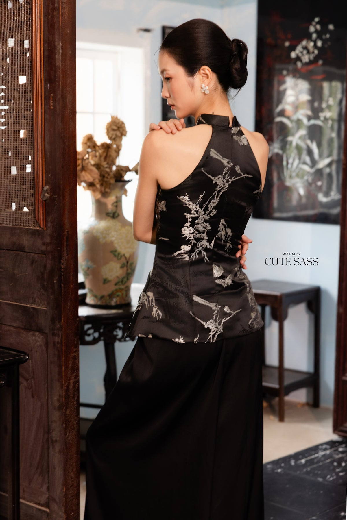 Khảm - Wisp Black Silver Scalloped Yem Inspired Top Only, No Pants