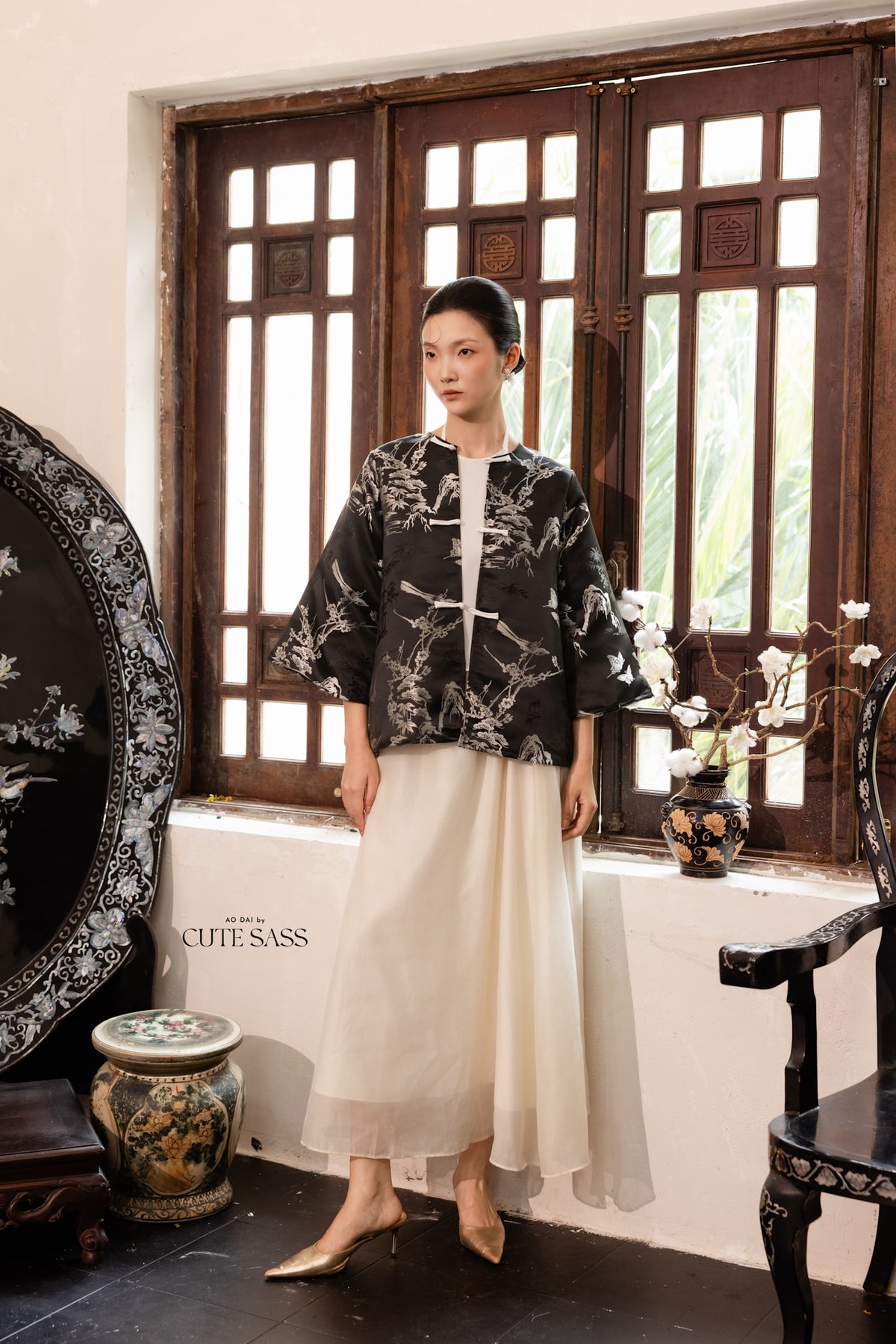 Khảm - Gender Fluid Black Silver Wide Sleeve Coat Top Only, No Pants