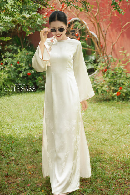 Gia Hòa - Mom and Daughter Cream with Hibiscus Flower Pin Ao Dai Set 22D