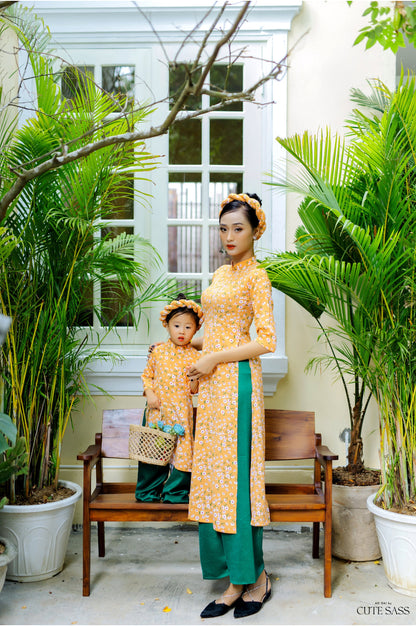 Mom and Daughter Orange Matching Ao Dai Set with Headbands