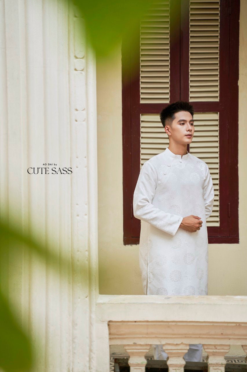 Men White Gam Silk Ao Dai Top