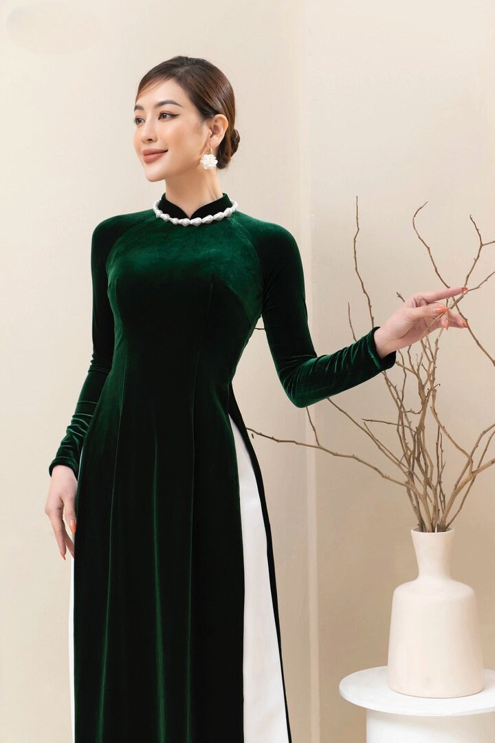 Green Velvet Plain Ao Dai Top Only, NO PANTS