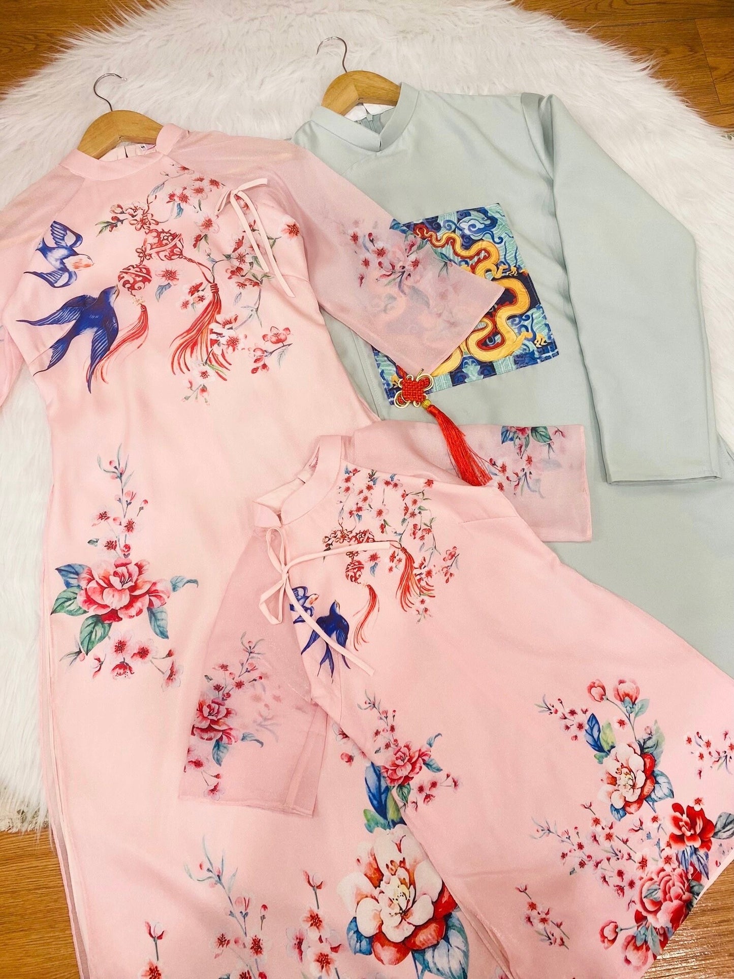 Mom and Daughter Pink Printed Ao Dai Set| Pre-made Traditional Vietnamese Ao Dai| Lunar New Year | Ao Dai for Girl, Mom |Ao Dai Tet|I4