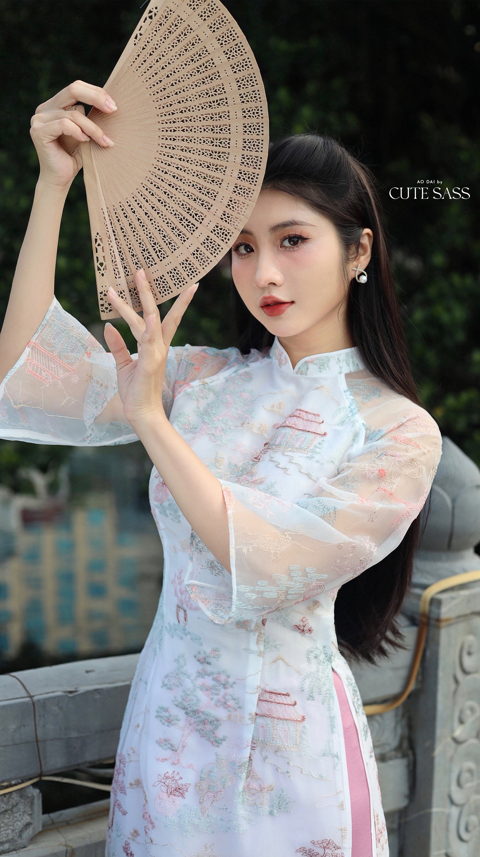 Modern Tu Minh - White Ao Dai Set |Pre-made Traditional Vietnamese Ao Dai|Ao Dai with Pants|Lunar New Year|Ao Dai Truyen Thong|