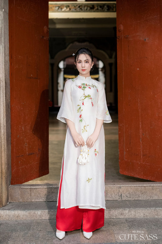 White Holly Berries Ao Dai Set | Pre-made Traditional Vietnamese Ao Dai| Women Ao Dai with Pants | Lunar New Year|7B