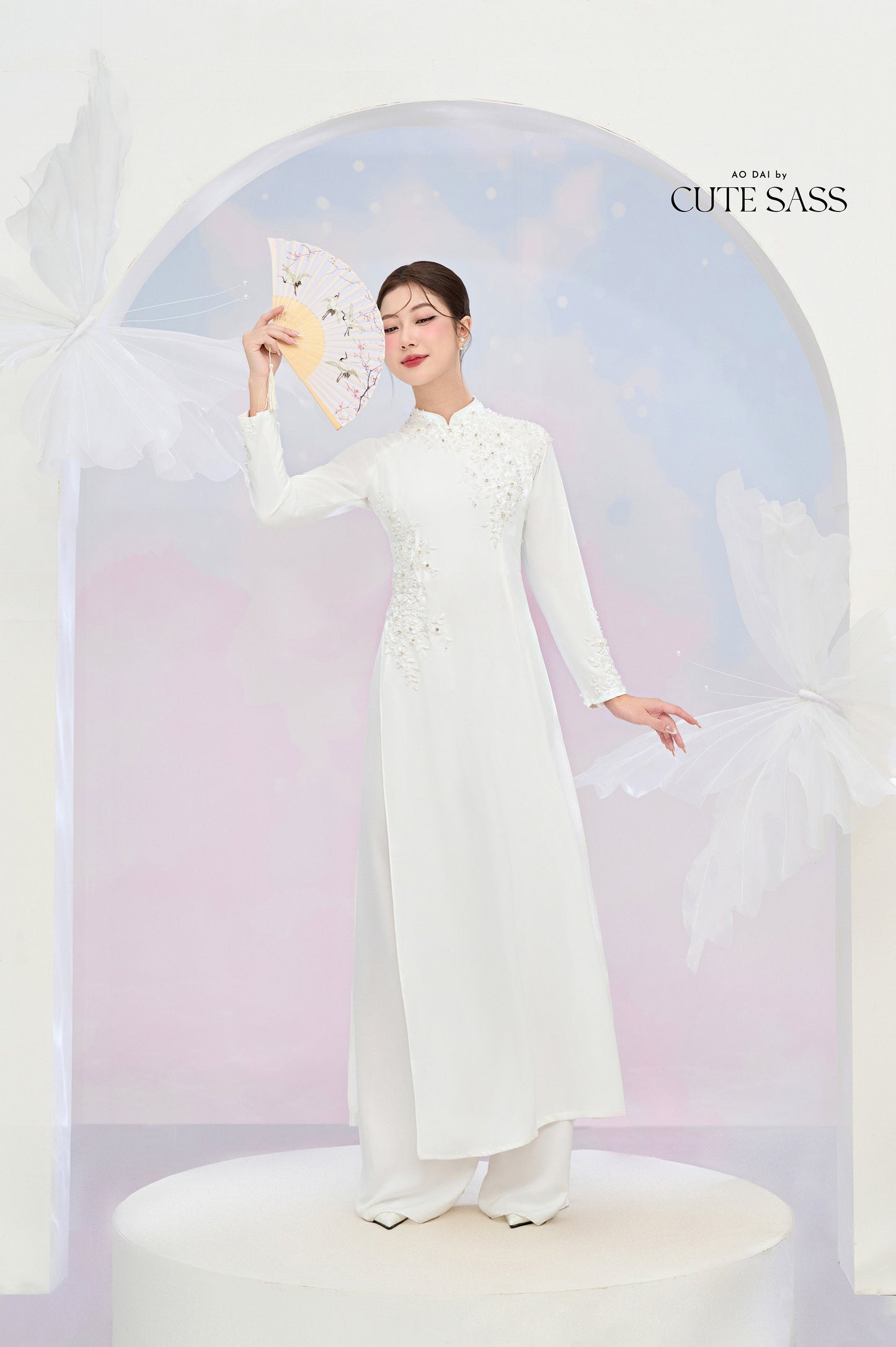 Tinh Kỳ - Jeweled Diamond Ao Dai Set M2|Pre-made Traditional Vietnamese Ao Dai|Ao Dai with Pants|Graduaion | Bridal |Ao Dai Truyen Thong|