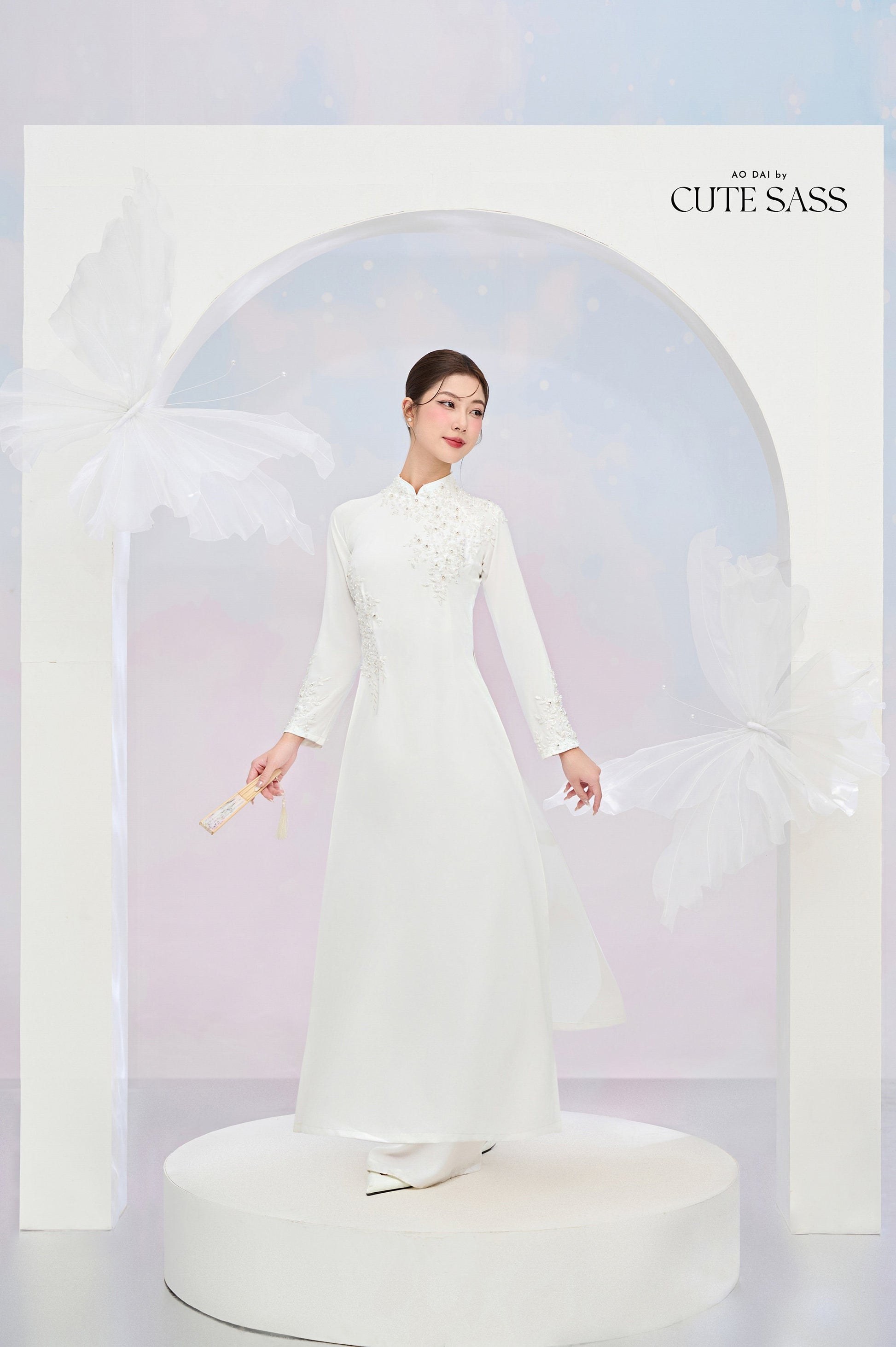 Tinh Kỳ - Jeweled Diamond Ao Dai Set M2|Pre-made Traditional Vietnamese Ao Dai|Ao Dai with Pants|Graduaion | Bridal |Ao Dai Truyen Thong|