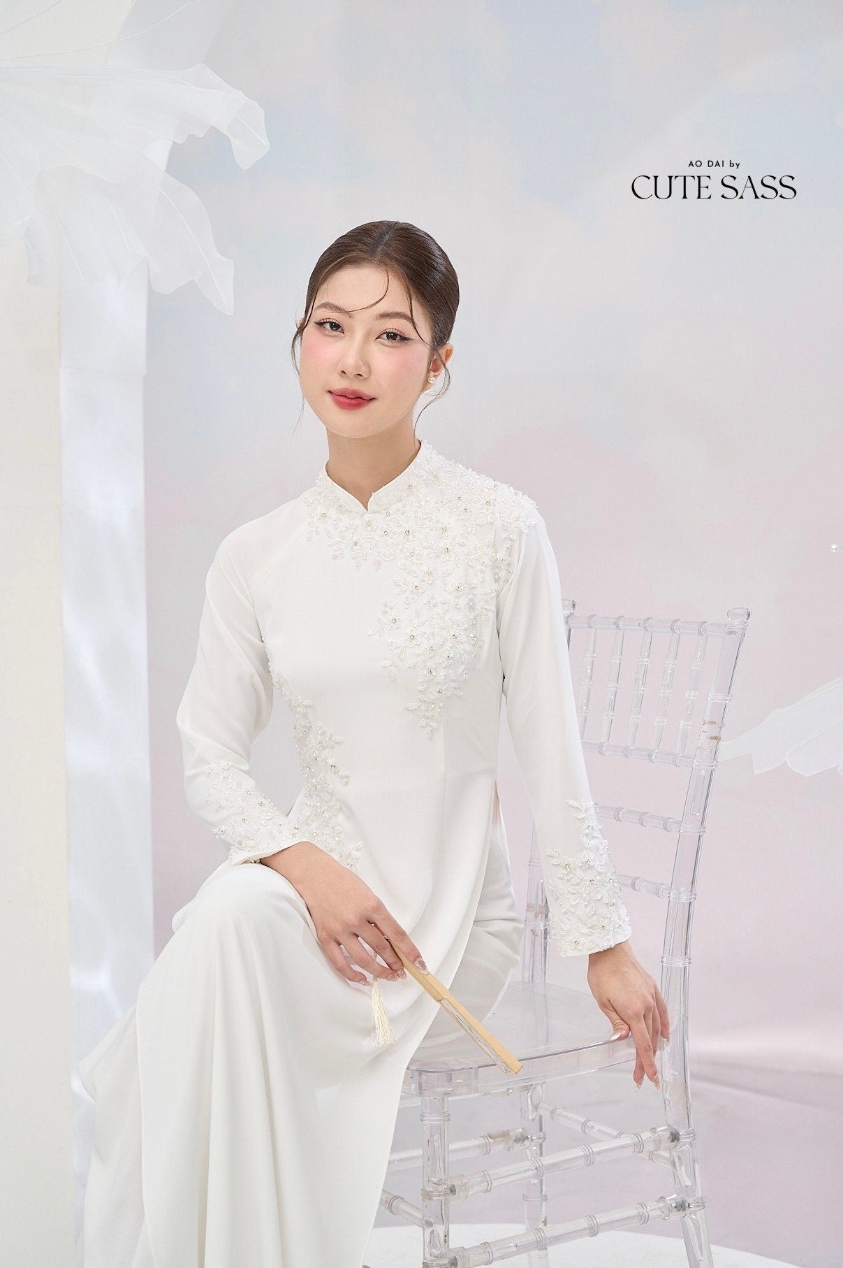 Tinh Kỳ - Jeweled Diamond Ao Dai Set M2|Pre-made Traditional Vietnamese Ao Dai|Ao Dai with Pants|Graduaion | Bridal |Ao Dai Truyen Thong|