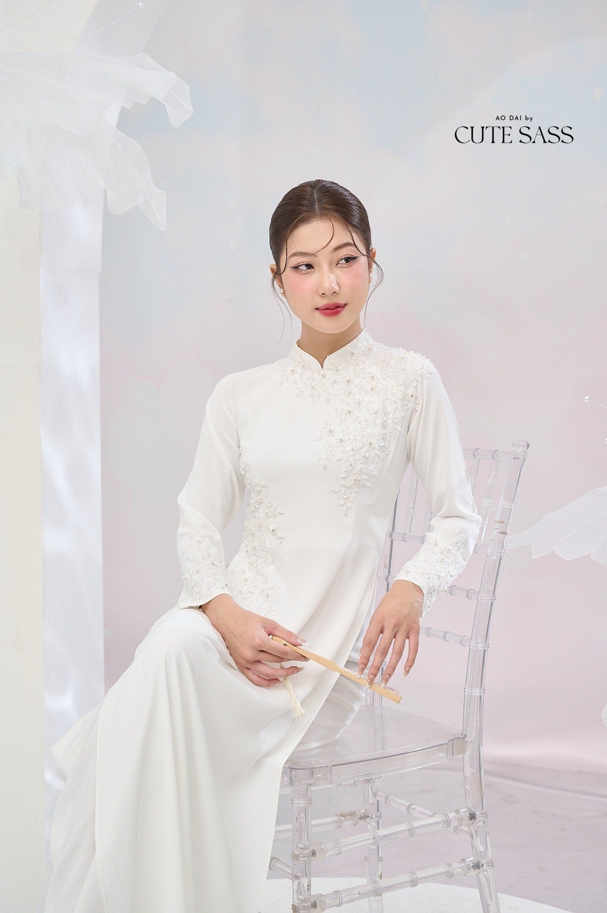 Tinh Kỳ - Jeweled Diamond Ao Dai Set M2|Pre-made Traditional Vietnamese Ao Dai|Ao Dai with Pants|Graduaion | Bridal |Ao Dai Truyen Thong|