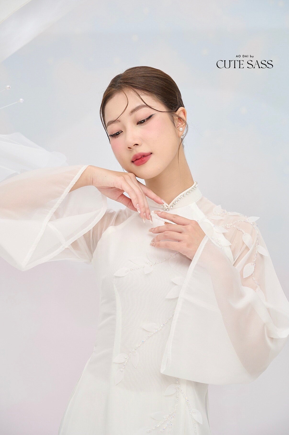 Tinh Kỳ - Crystal Lotus Ao Dai Set M3|Pre-made Traditional Vietnamese Ao Dai|Ao Dai with Pants|Graduaion | Bridal |Ao Dai Truyen Thong|