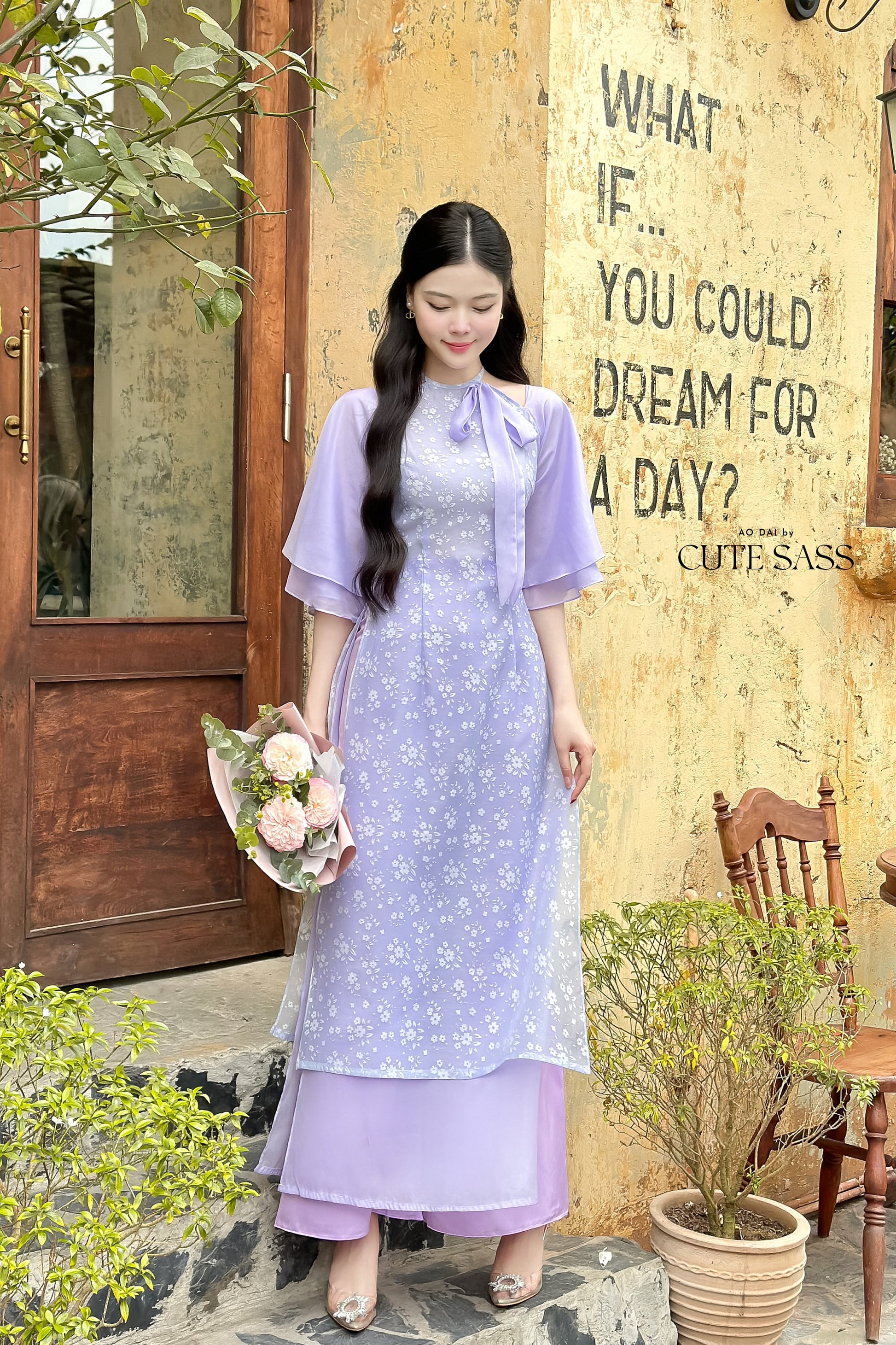 Halter Mini Daisy Ao Dai Set (4 Colors) |Pre-made Modernized Vietnamese Ao Dai| Ao Dai with Pants | Lunar New Year|10,20,28A