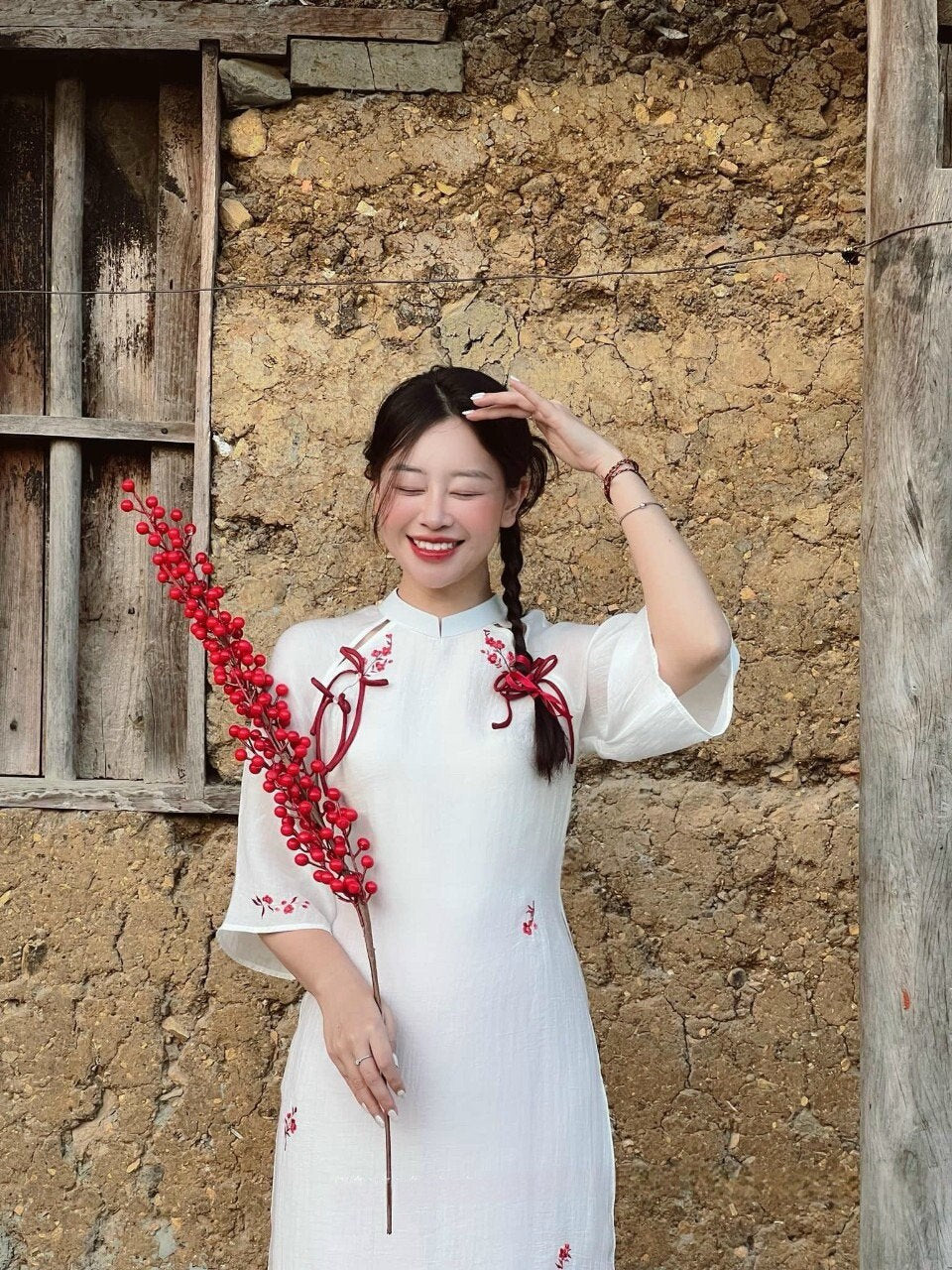 Cream Button Bow Embroidery Ao Dai Set |Pre-made Modernized Vietnamese Ao Dai| Ao Dai with Pants | Lunar New Year| Ao Dai Truyen Thong|1B