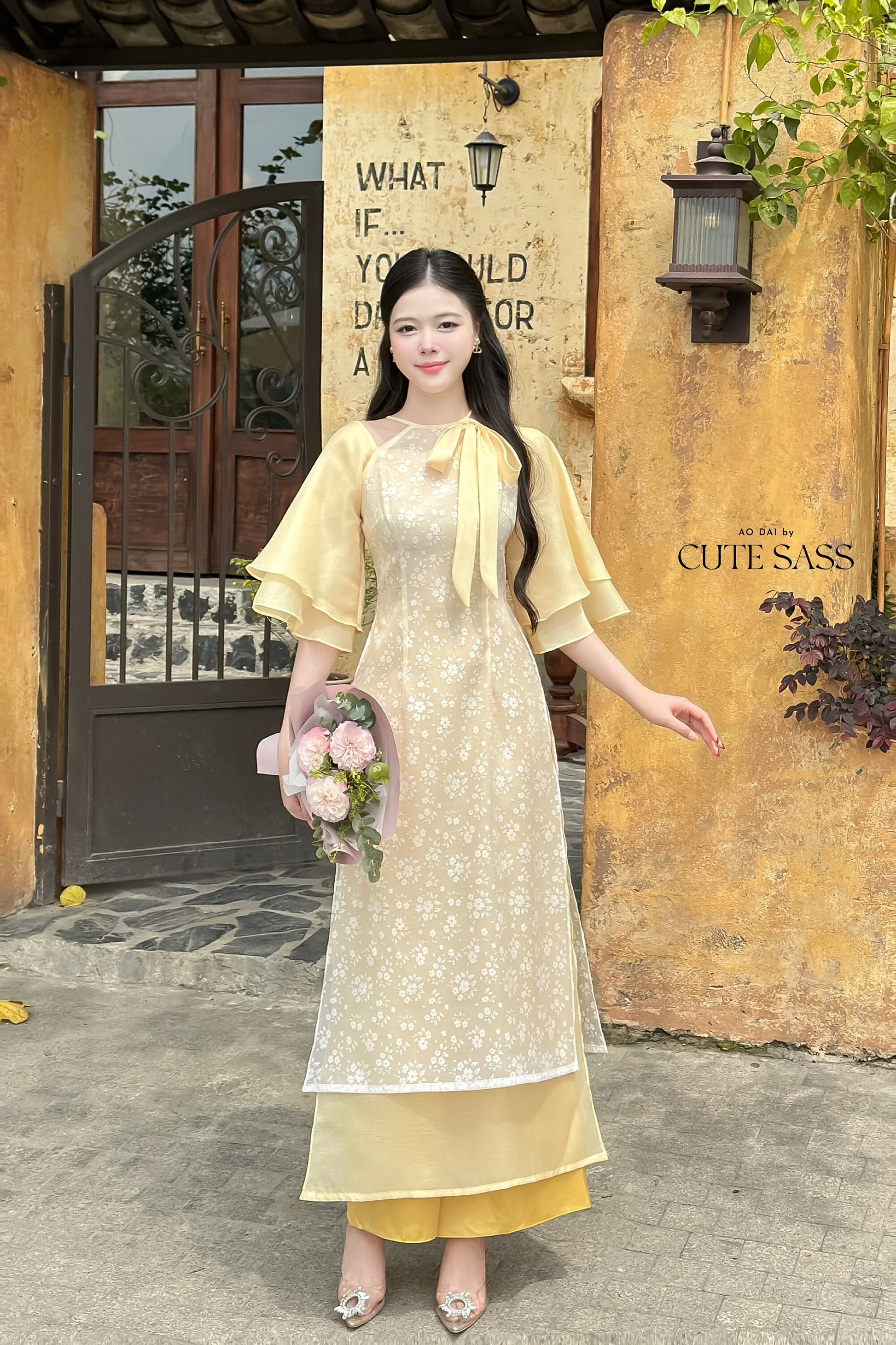 Halter Mini Daisy Ao Dai Set (4 Colors) |Pre-made Modernized Vietnamese Ao Dai| Ao Dai with Pants | Lunar New Year|10,20,28A