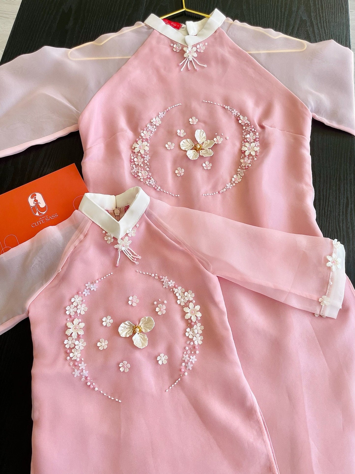 Mom and Daughter Pink Wrealth Sparkles Ao Dai Set| Pre-made Traditional Vietnamese Ao Dai | Lunar New Year | Ao Dai for Girl, Mom|FL