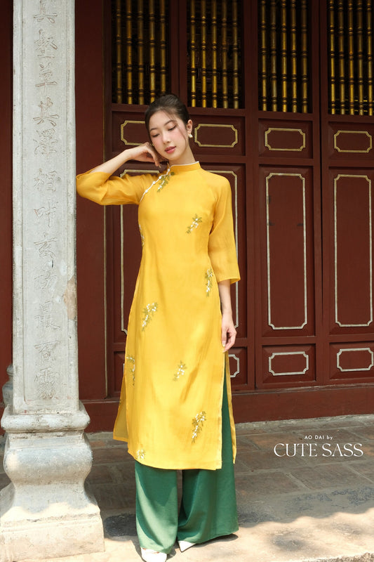 Shifted Yellow Holly Button Ao Dai Set |Pre-made Modernized Vietnamese Ao Dai|Women Ao Dai with Pants | Lunar New Year| Ao Dai Cach Tan|5-6E