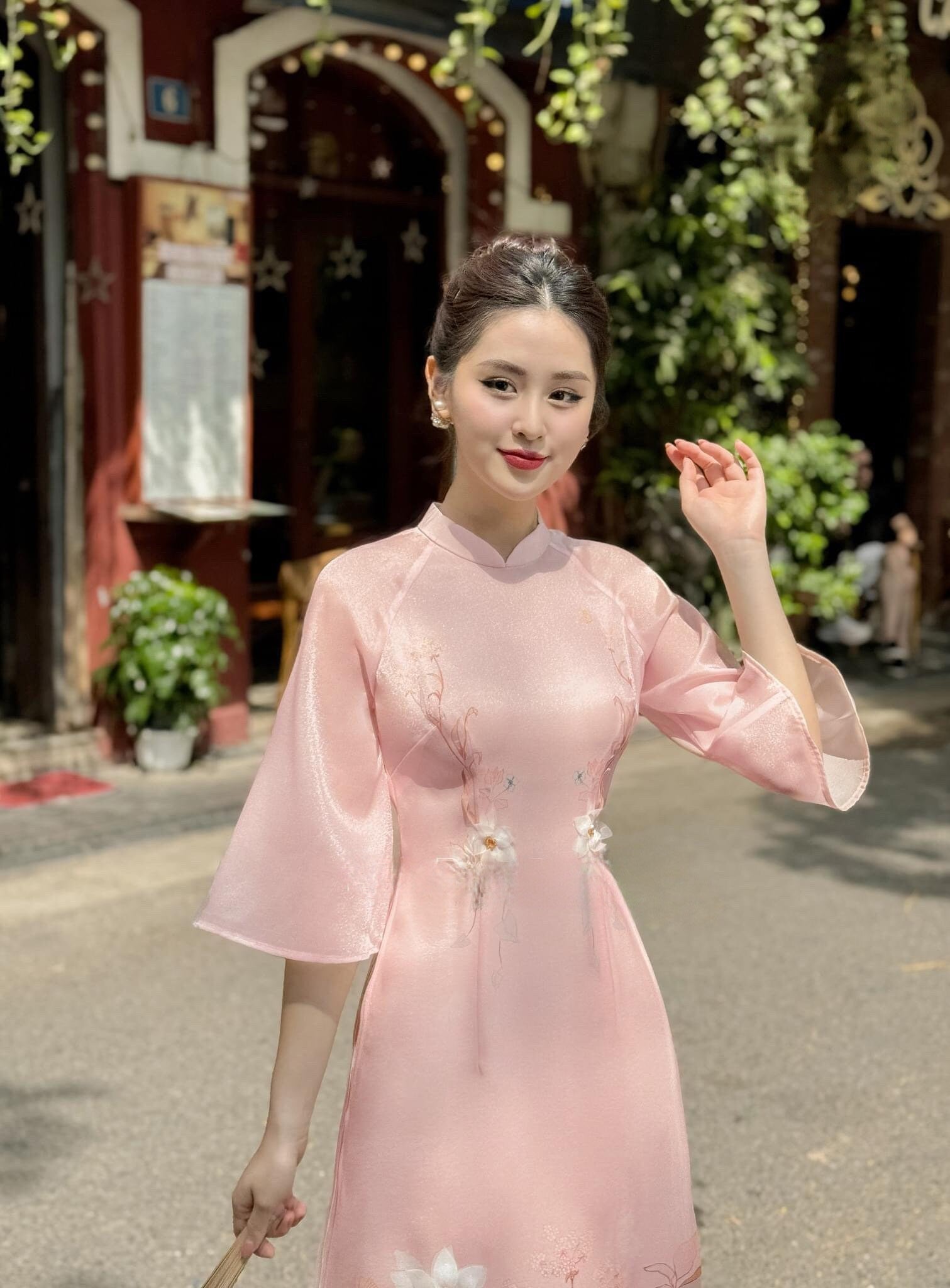 Light Pink Embroidery Butterfly Ao Dai Set |Pre-made Modernized Vietnamese Ao Dai | Women Ao Dai with Pants | Lunar New Year|8B
