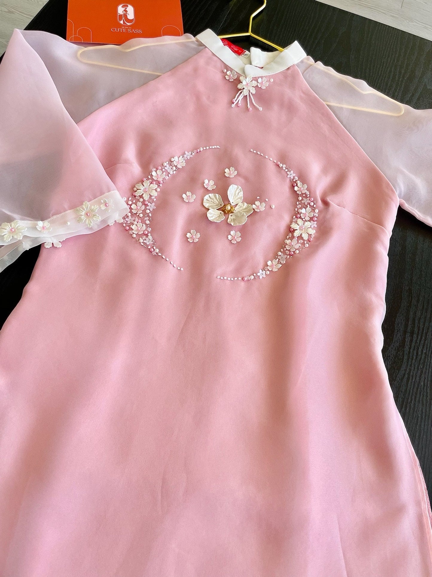 Mom and Daughter Pink Wrealth Sparkles Ao Dai Set| Pre-made Traditional Vietnamese Ao Dai | Lunar New Year | Ao Dai for Girl, Mom|FL