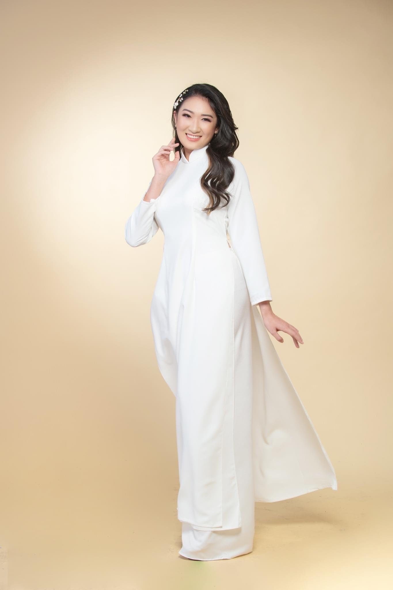 White Chiffon Plain High Collar Ao Dai Top, NO PANTS | Pre-made Traditional Vietnamese Ao Dai | Lunar New Year | Ao Dai Trang |25C