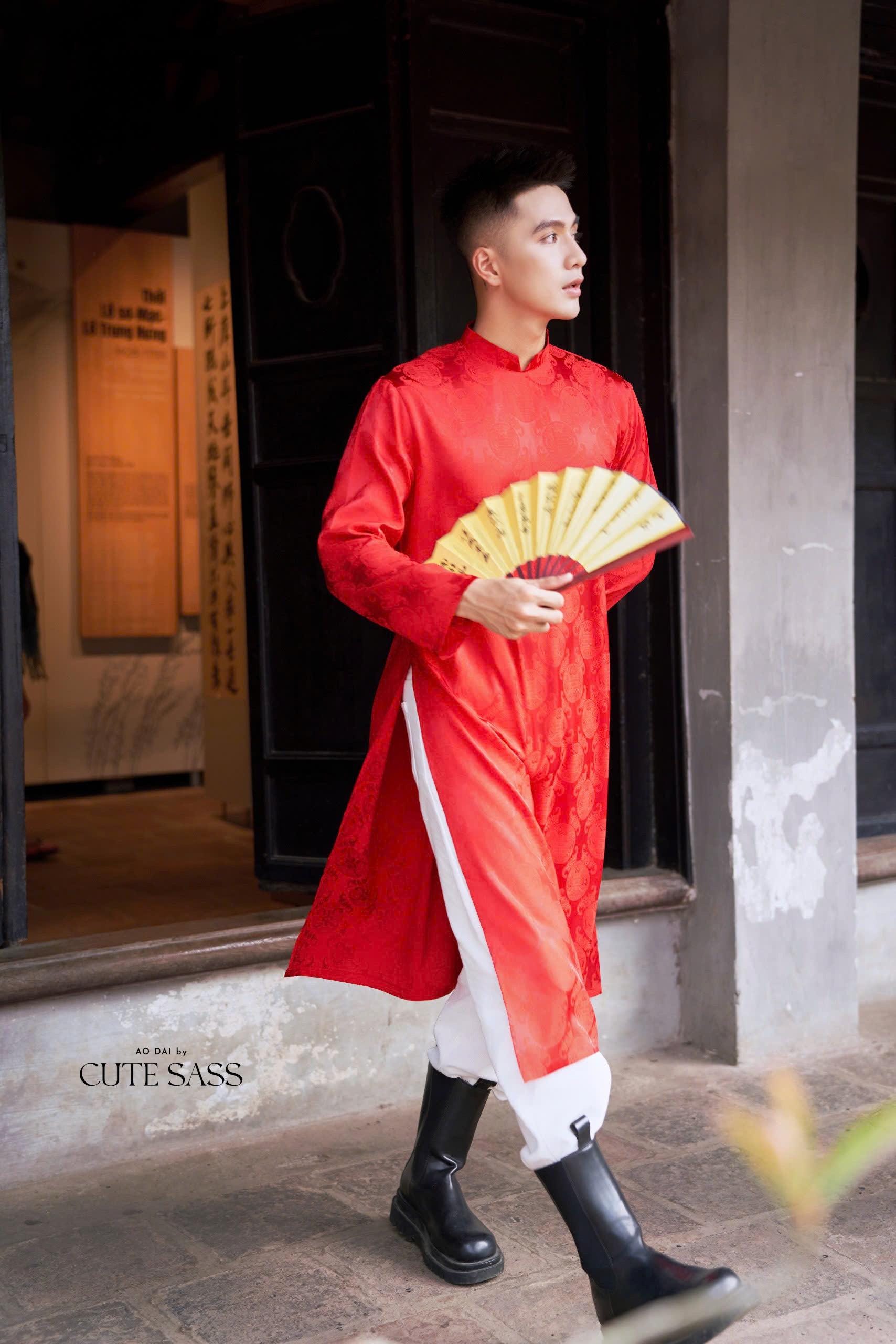 Men Red Gam Silk Ao Dai Top| Pre-made Traditional Vietnamese Ao Dai| Lunar New Year | Ao Dai for Dad, Boy | Ao Dai Tet|