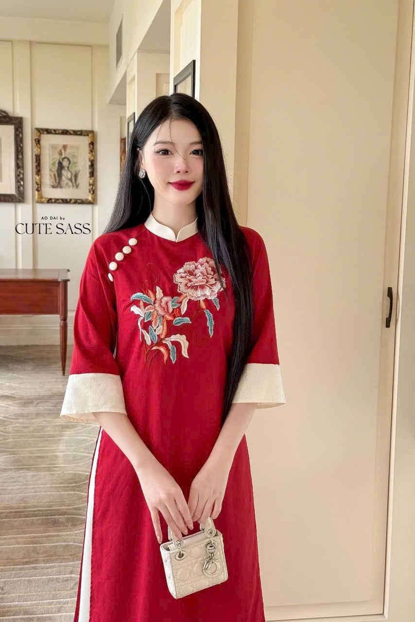 Linen Embroidery Ao Dai Set (6 Colors)