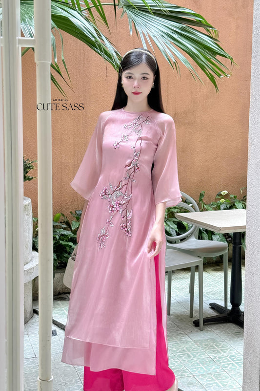 Pink Holly Embroidery Chiffon Ao Dai Set | Pre-made Traditional Vietnamese Ao Dai|Ao Dai with Pants|Lunar New Year Ao Dai|