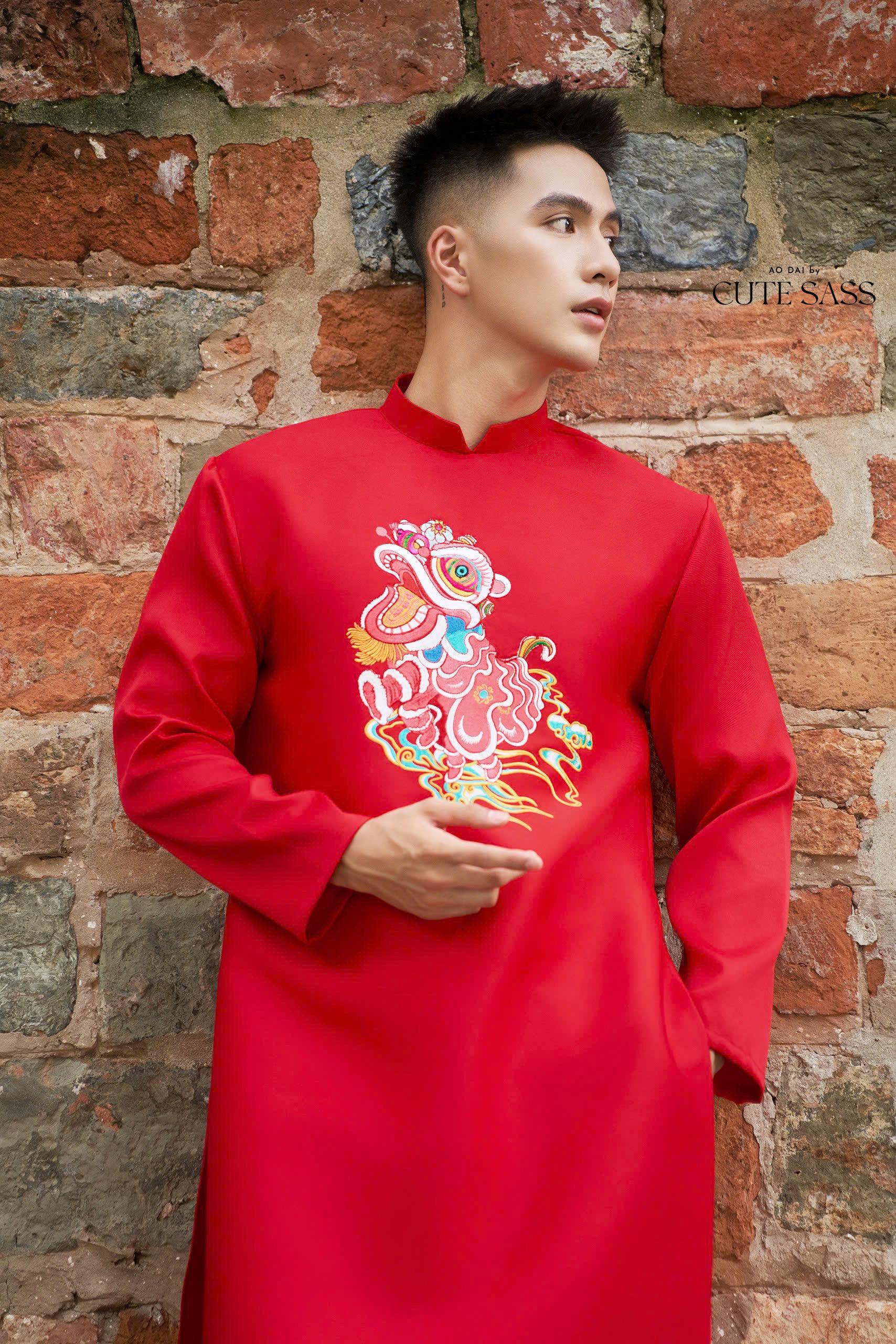 Red Embroidery Lan Ao Dai Top| Pre-made Traditional Vietnamese Ao Dai| Lunar New Year | Ao Dai for Dad, Boy | Ao Dai Tet|