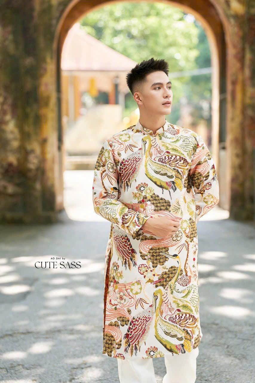 Men Gold Peacock 3D Gam Ao Dai Top| Pre-made Traditional Vietnamese Ao Dai| Lunar New Year | Ao Dai for Dad, Boy | Ao Dai Tet|