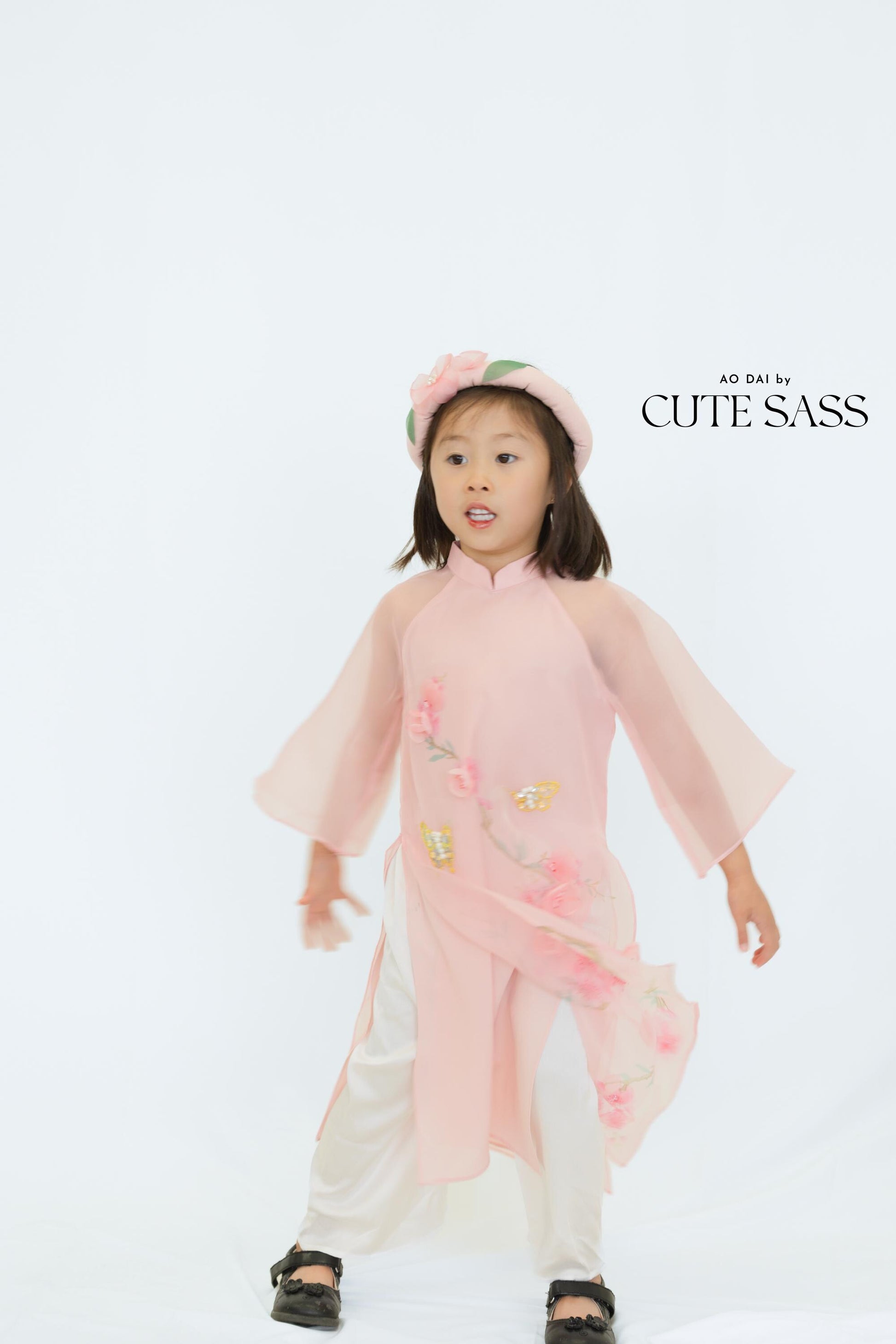 Thuong Girl Ao Dai Set with Headband | Ao Dai by Cute Sass x Joey Doll x Mommy and Me Vietnamese | Traditional Vietnamese Dress for Girl