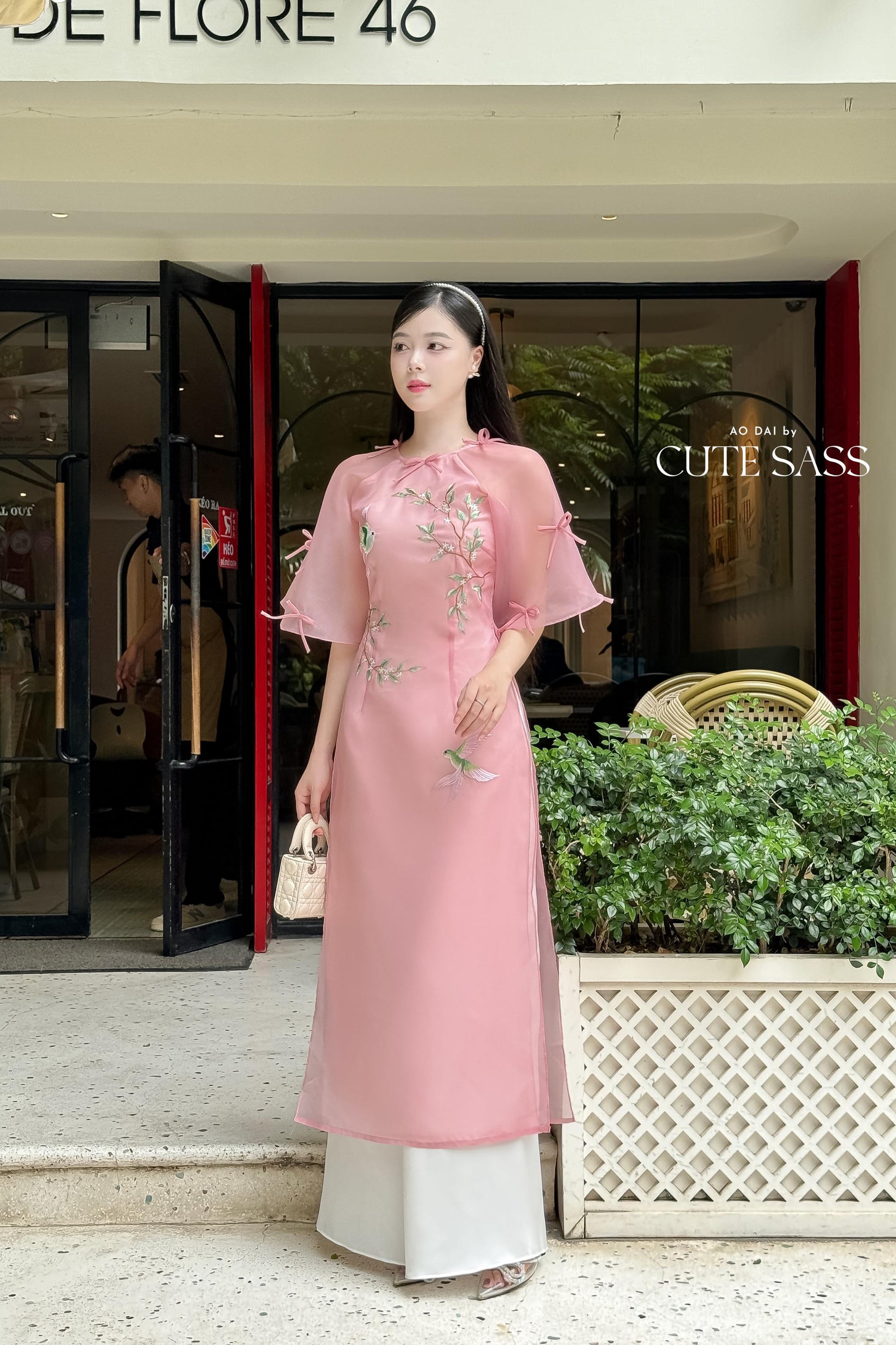 Moc Lan - Pink Pom Bow Sleeves Ao Dai Set | Pre-made Traditional Vietnamese Women Ao Dai with Pants | Lunar New Year| Ao Dai Cach Tan|