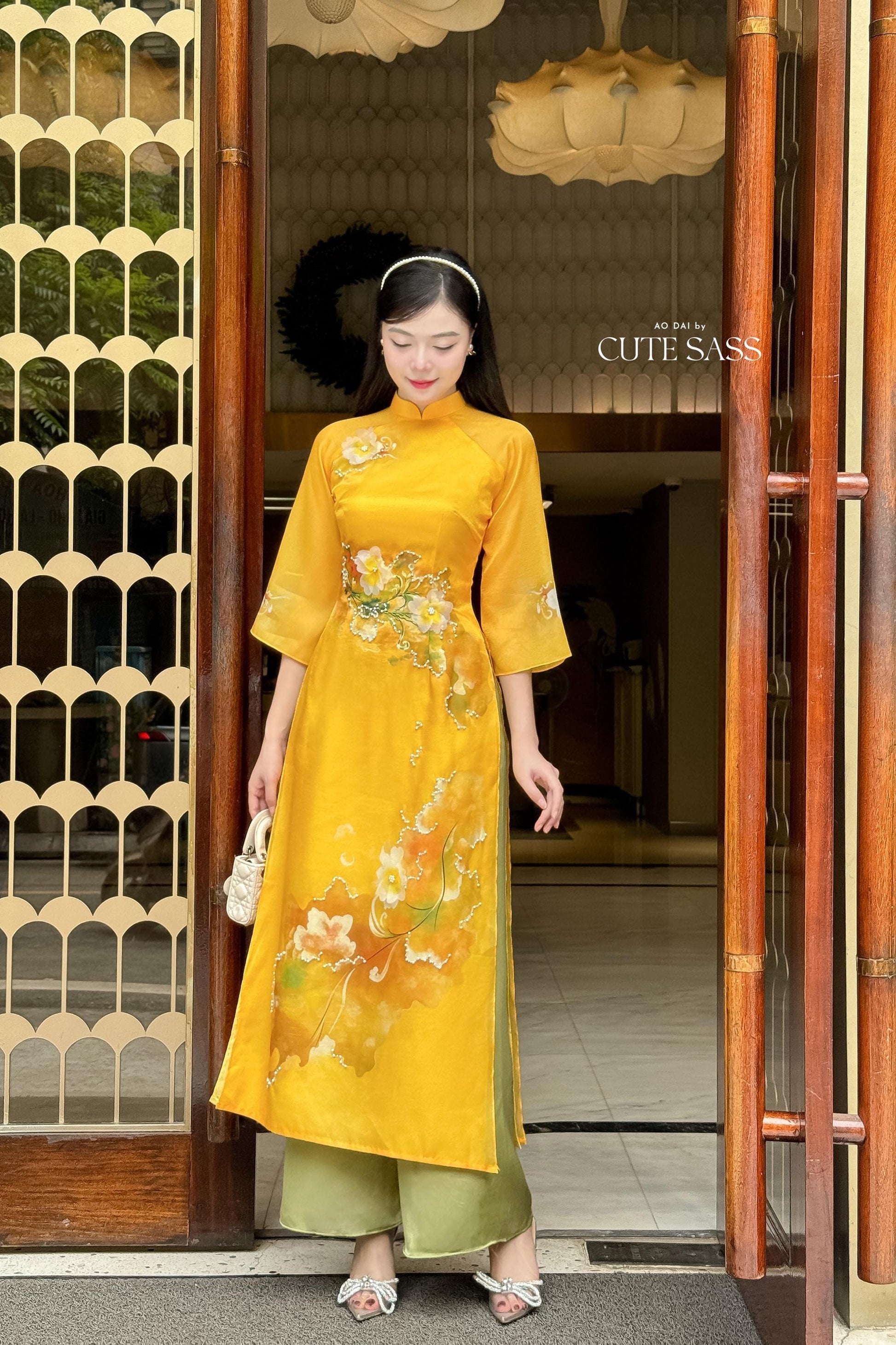 Moc Lan - Yellow Ombre with Green Pants Ao Dai Set |Pre-made Traditional Vietnamese Women Ao Dai with Pants | Lunar New Year|Ao Dai Cach Tan