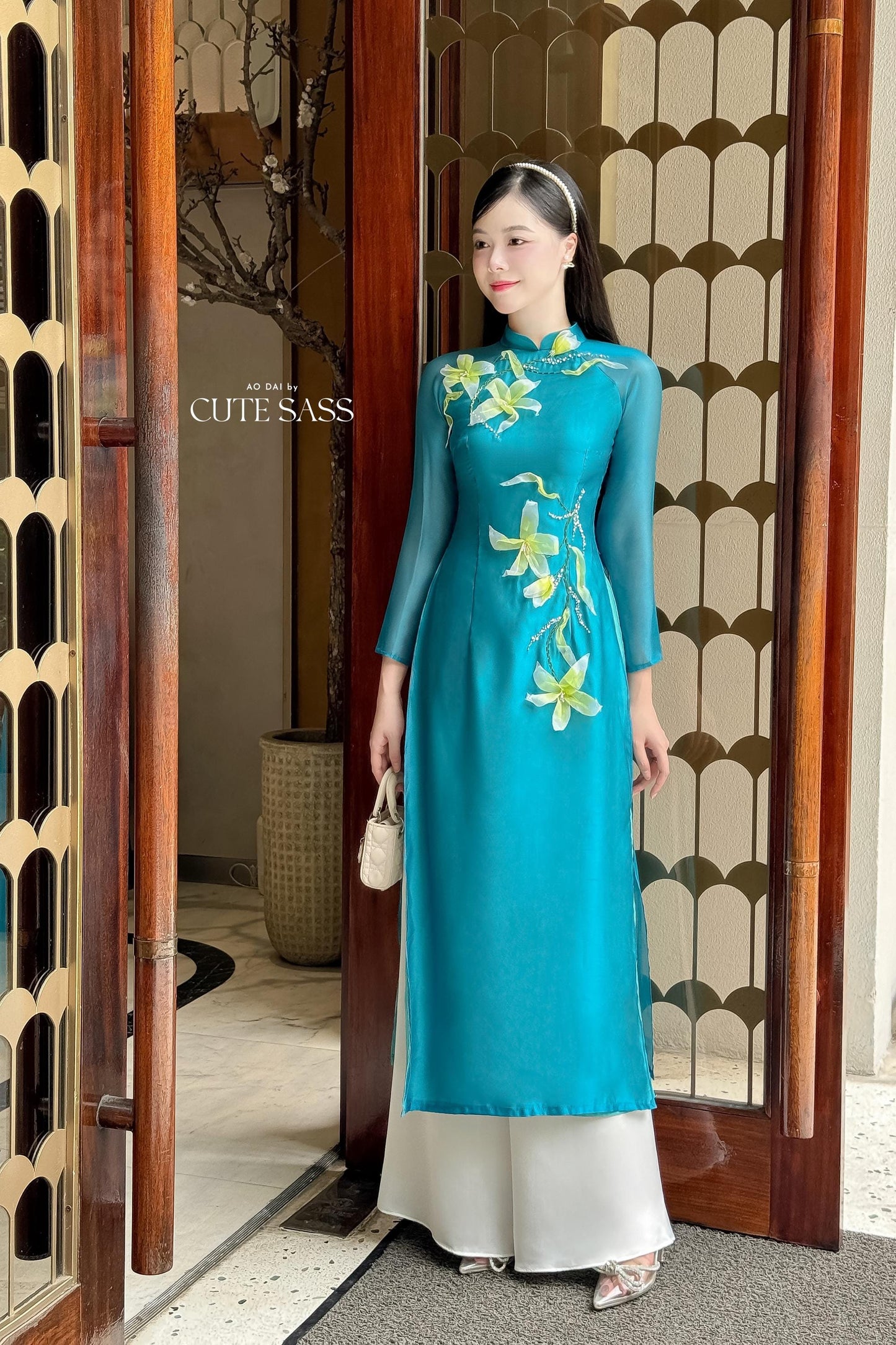 Moc Lan - Turquoise Ribbon Ao Dai Set 12B|Pre-made Traditional Vietnamese Women Ao Dai with Pants | Lunar New Year|Ao Dai Cach Tan