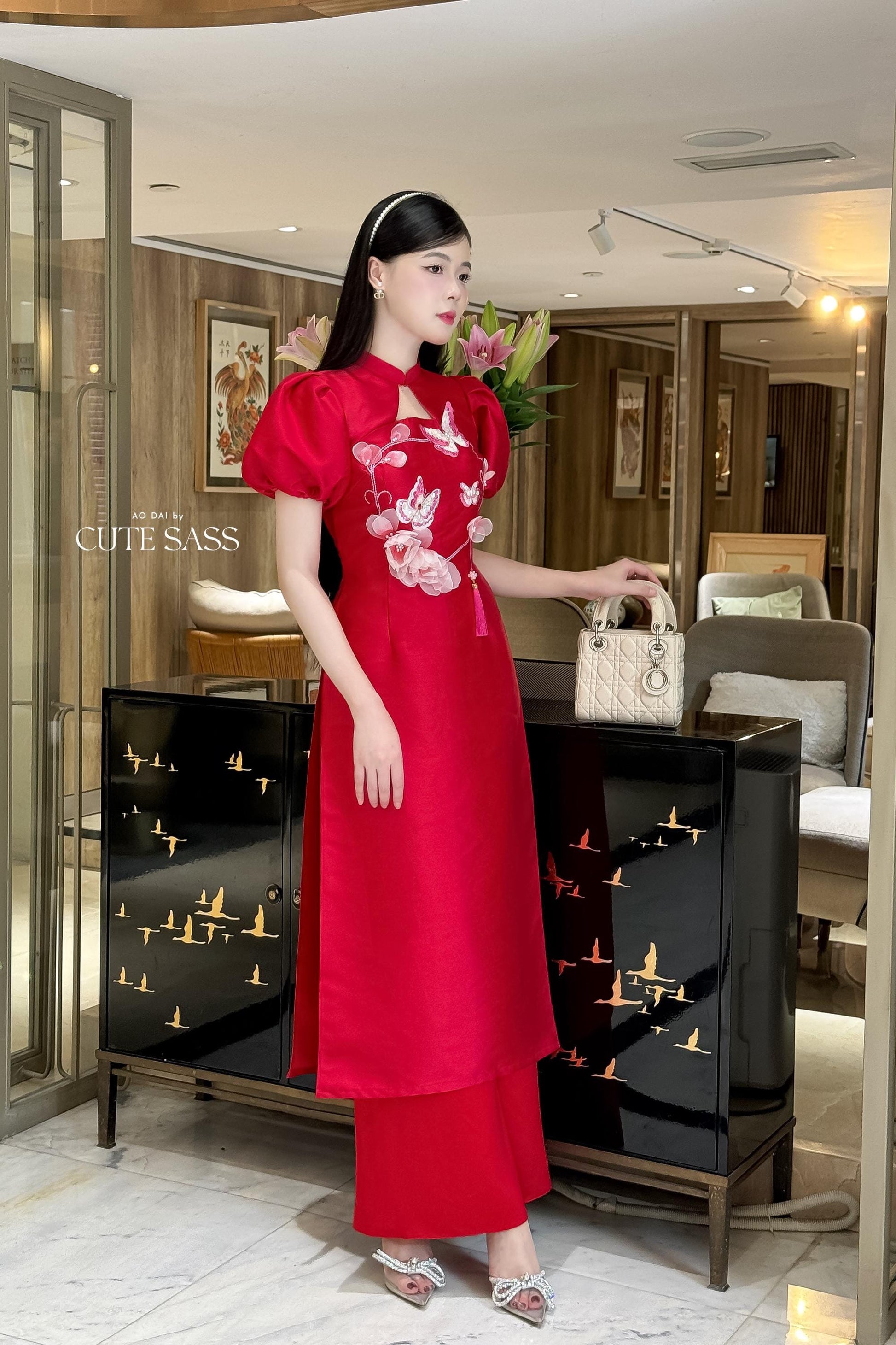 Huyen Mi - Red Cut Out Puffy Sleeves Ao Dai Set 20C|Pre-made Traditional Vietnamese Women Ao Dai with Pants | Lunar New Year|Ao Dai Cach Tan