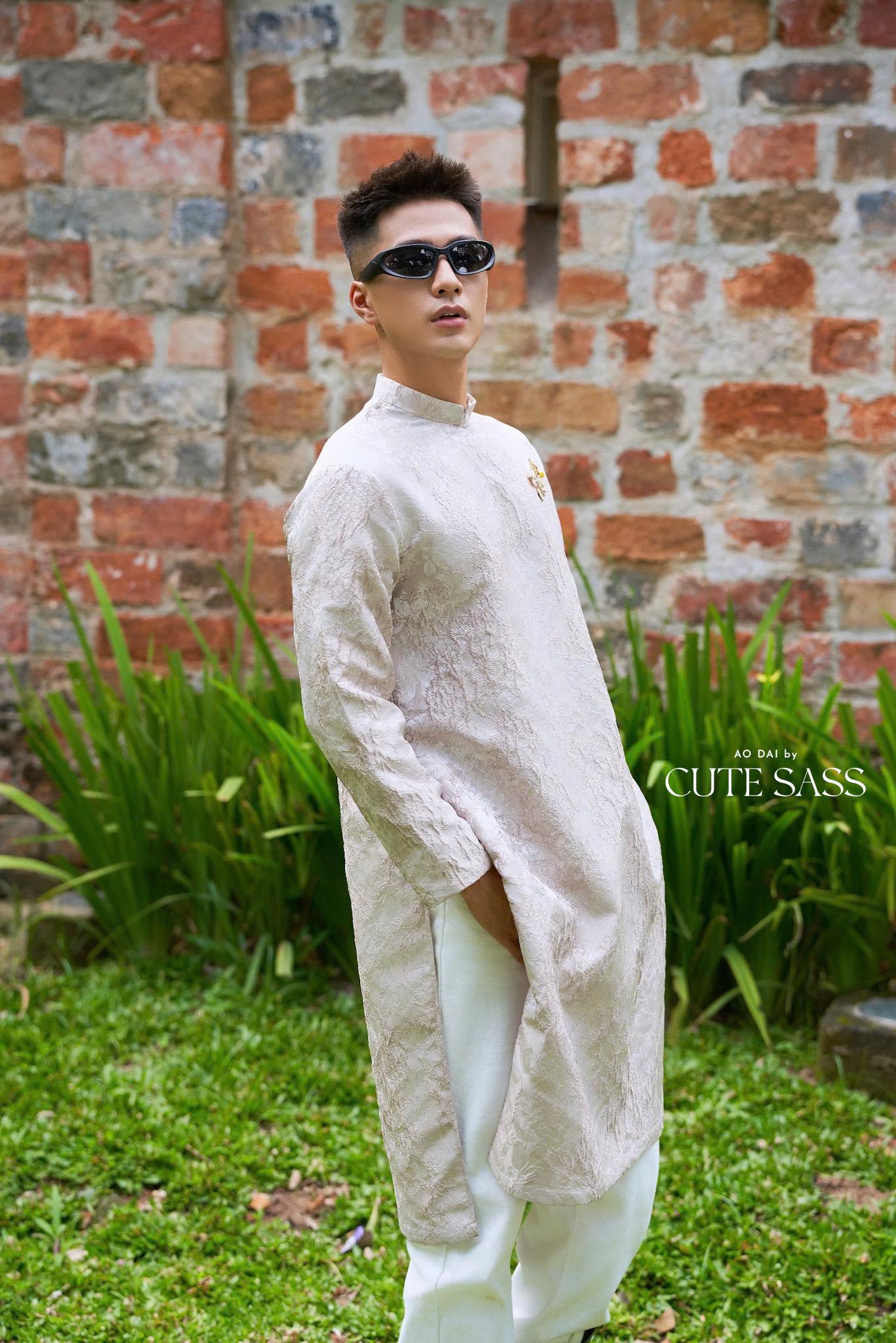 Men Ash Taupe 3D Gam Silk Ao Dai Top 21B| Pre-made Traditional Vietnamese Ao Dai| Lunar New Year | Ao Dai for Dad, Boy | Ao Dai Tet|