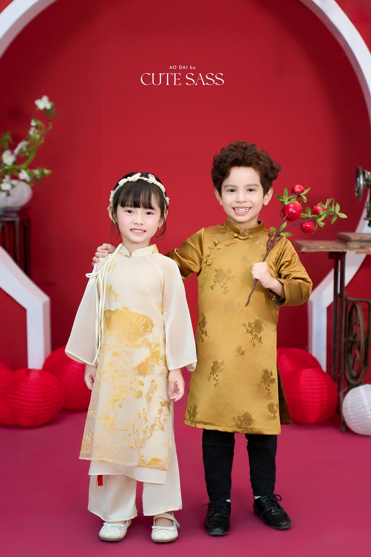 Nhu Y - Family Gold/White Mountain Matching Ao Dai Set | Pre-made Traditional Vietnamese Ao Dai | Lunar New Year