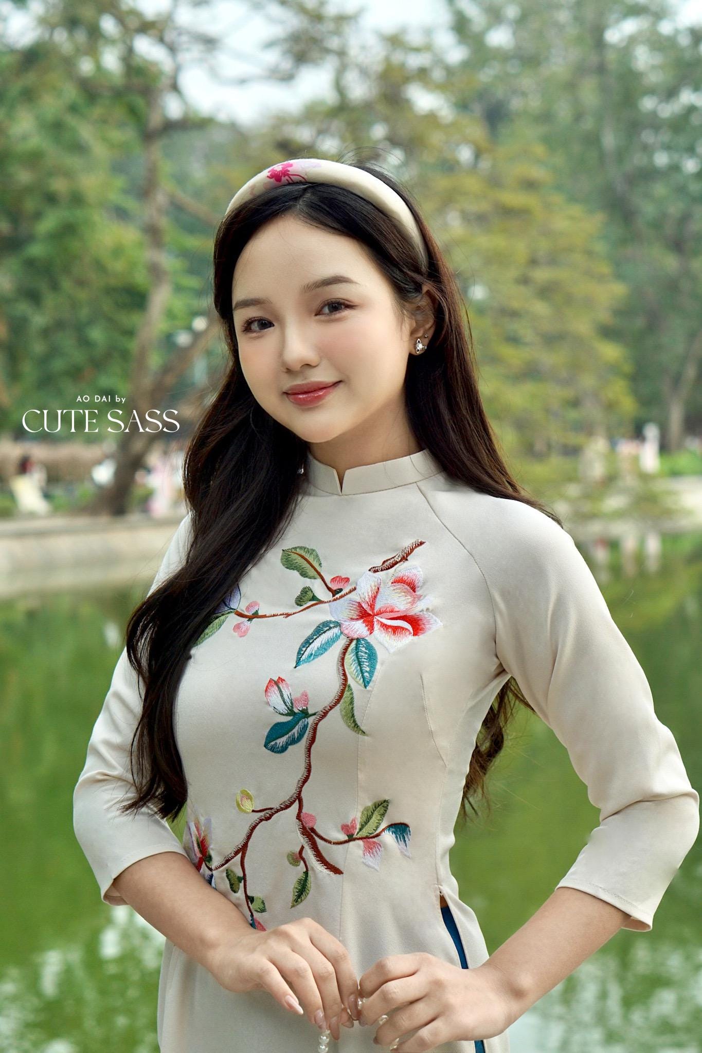 Cream Plumeria Embroidery Ao Dai Set 39A| Pre-made Traditional Vietnamese Women Ao Dai with Pants |Lunar New Year|Ao Dai Truyen Thong