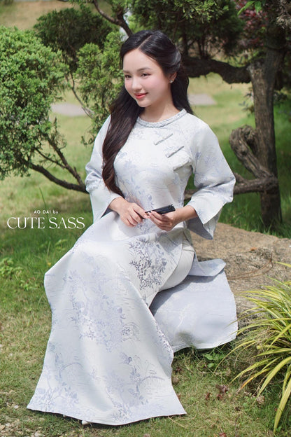 Yen - Silver/Blue Mountain Bows Ao Dai Top Only, No Pants 43A AoDaibyCuteSass
