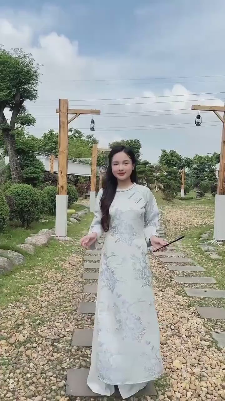 Yen - Silver/Blue Mountain Bows Shifted Ao Dai Top Only, No Pants
